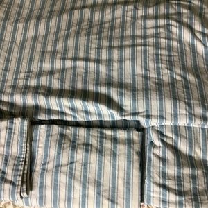 2 Twin size comforter covers and standard pillow shams